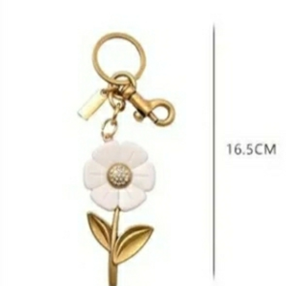 NWT! Daisy Flower Key Holder / Purse Charm w/ Crystals - Picture 2 of 3